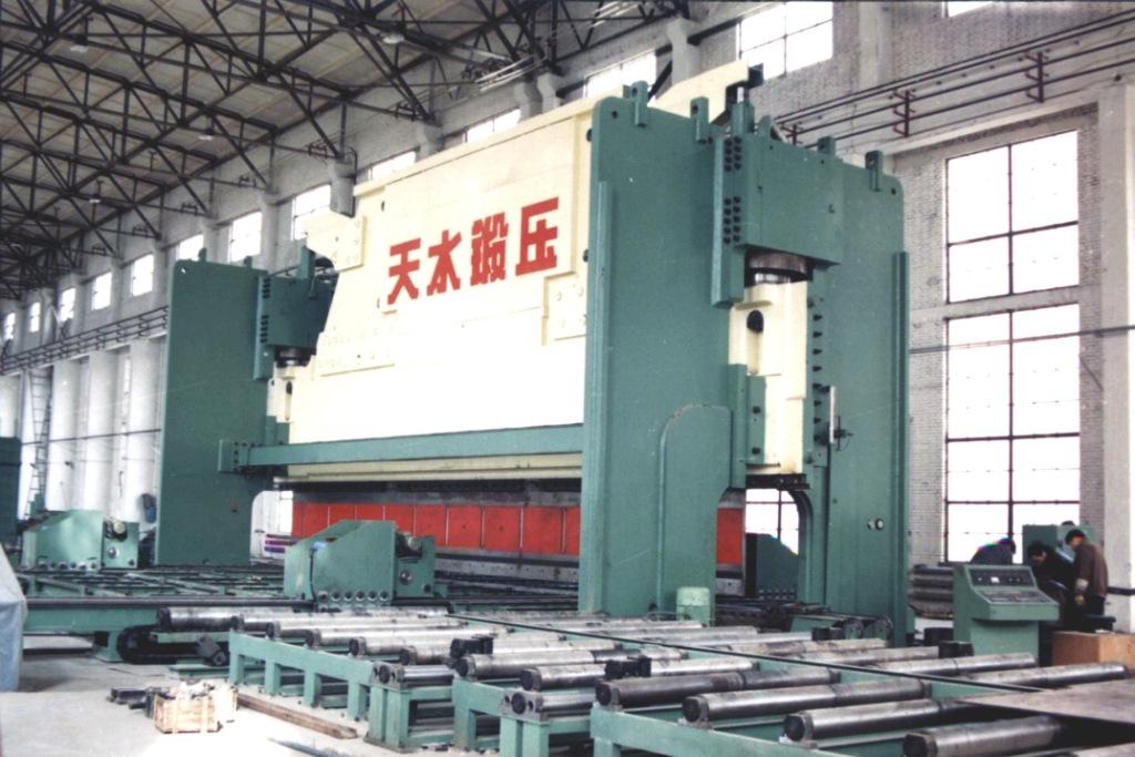 成型機